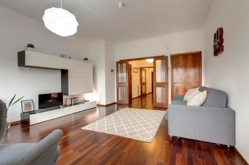  Mamo Florence - Lungarno Apartment, Pension in Florenz