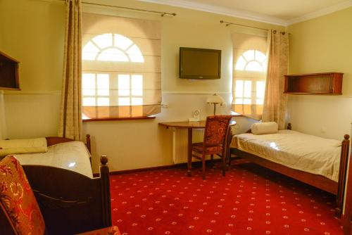 Nature Clinic Park Hotel – Józefów, KY