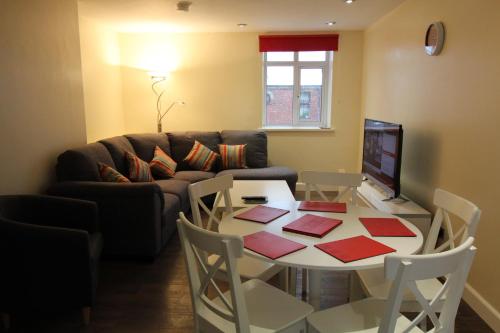 Townlets Serviced Accommodation Salisbury - image 3