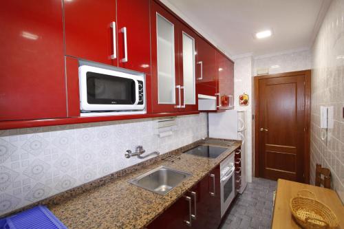  Apartamento con encanto y vistas en playa San Lorenzo in Gijón