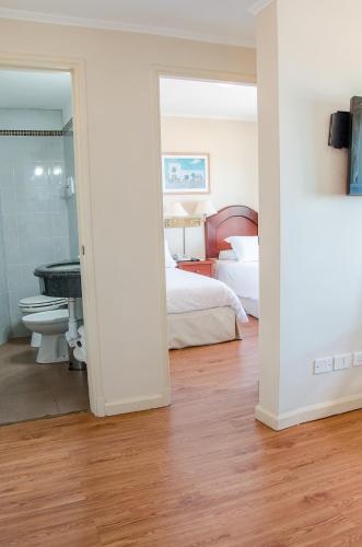 Hotel Sunset Beach - image 5