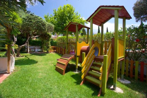 Taman permainan, Felix Residence & Lucia Simona Villas in Kefalonia