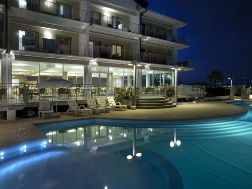 Casa Del Mar - image 12