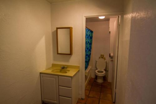 Backpackers Vacation Inn and Plantation Village - image 2