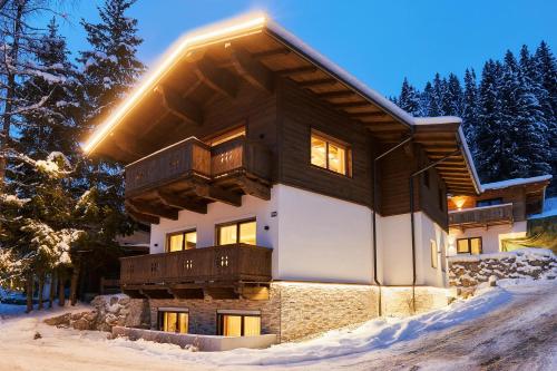 Top modernes Ferienhaus mit Sauna! Nicht weit vom Skilift, Pension in Kirchberg in Tirol