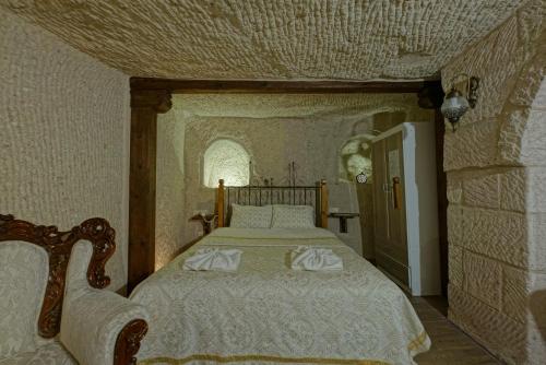 Angel Cave Suite - image 10