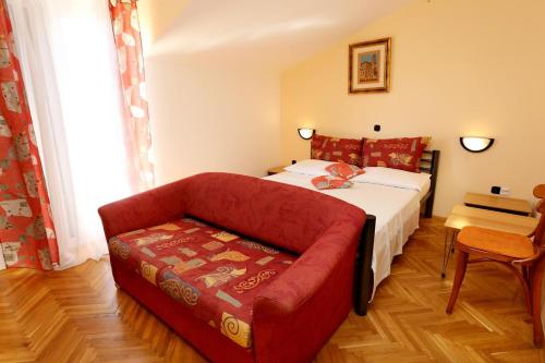  Double Room Duce 10303c, Pension in Duće