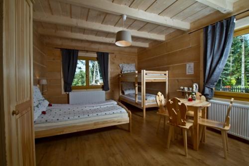 Standard Family Room image 3