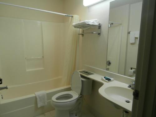 Americas Best Value Inn & Suites McDonough – McDonough, GA