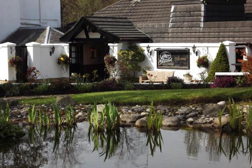 Entrance, Glazert Country House Hotel in North Glasgow