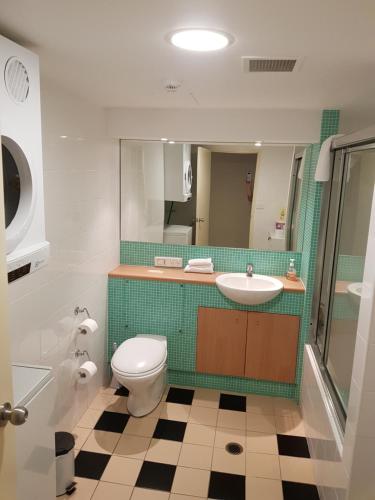 Apartment By The Sea At Entrance Resort Hotel In Australia Apartment By The Sea At Entrance Resort Hotel