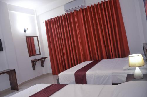 2 twin beds