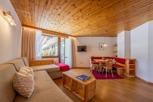 One-Bedroom Apartment (4 Adults) B
