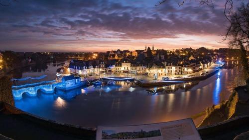 Appartement T3 en souplex sur le port de Saint Goustan in 歐賴