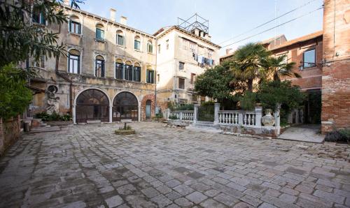 Ca' della Corte Flats - image 6