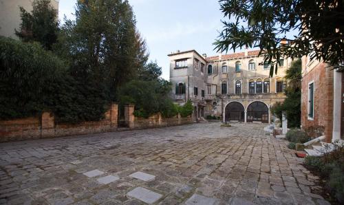 Ca' della Corte Flats - image 5