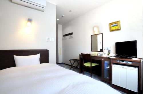 Sunstay Kaseda Set in a prime location of Ibusuki, Sunstay Kaseda puts everything the city has to offer just outside your doorstep. Offering a variety of facilities and services, the property provides all you need f