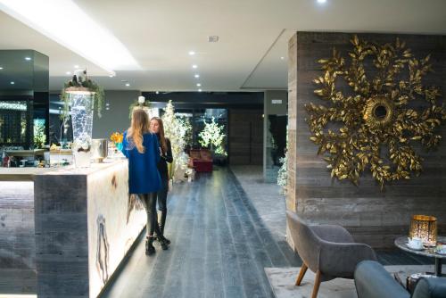 Bar/lounge, Hotel Spinale in Madonna di Campiglio