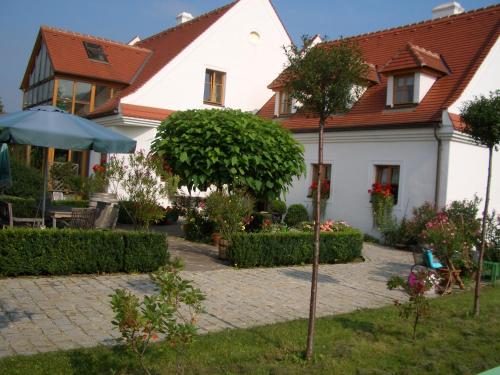 Prabatsch-Aichinger Winzergut in 朗根洛伊斯