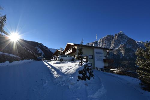 Hotel Gstatsch - image 11