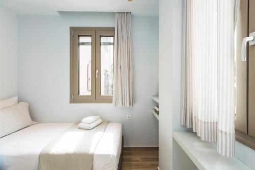 Two-Bedroom House image 9
