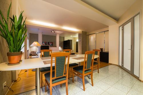 Large studio downtown, Tallin (foto 8)