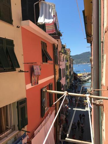 La Polena Camere Vernazza - Visconti Apartment - image 4