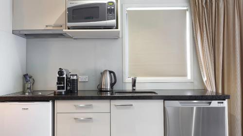Executive Studio Apartment with Spa Bath