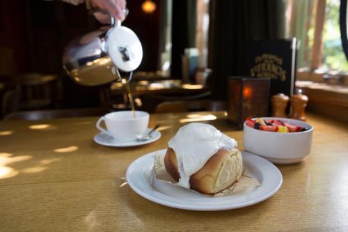 McMenamins Old St. Francis School - 식음료(F&B)