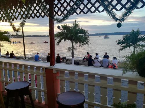 Strand, Hotel La Unión in Flores