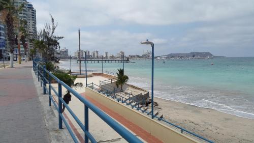 . Dpto Pelícano a una cuadra de la Playa