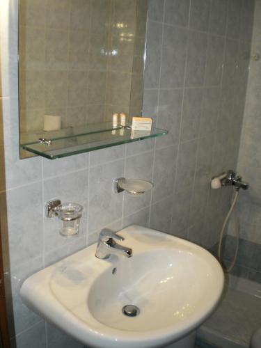 Pia Rooms - image 3