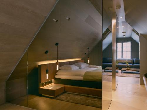 room detail thumbnail 0