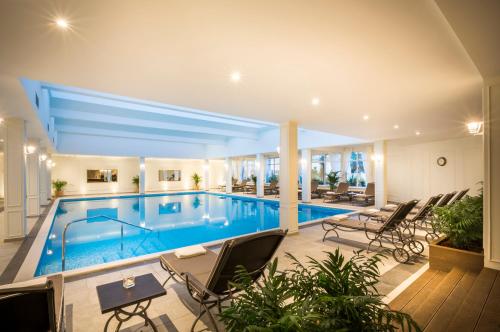 Swimming pool, Villa Abbazia - by Liburnia Hotels & Villas in Opatija