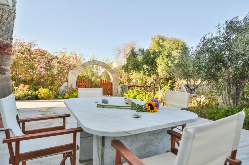 Remvi Studios in ปูนตา / โซติเรส