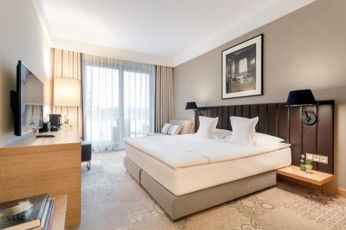 Tiffi Boutique Hotel - image 4