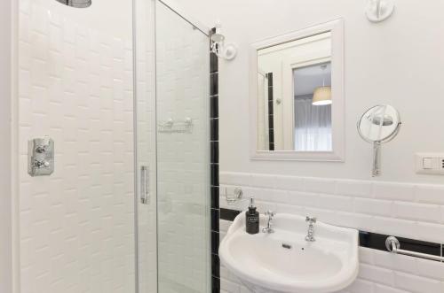 Liberty Trastevere B&B – Rome