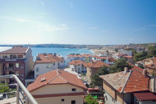 منظر, Hotel Chuchulev in سوزوبول