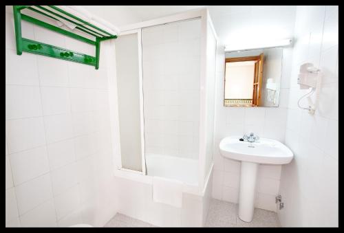 دش, Hostal Estacion in El Diezmo