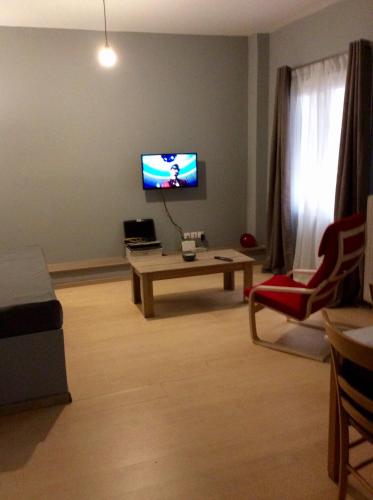Renovated apartment, Atény
