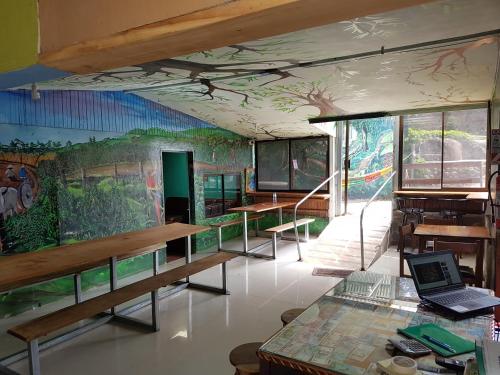 Entrada, Hostel Monteverde Backpackers in Monteverde