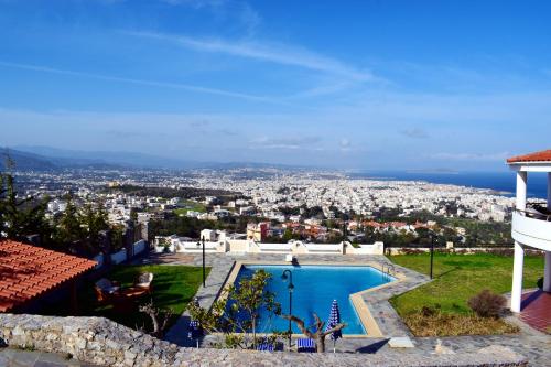  VILLA MARE MONTE-CH, amazing view-shared pool in Chania