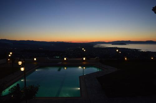  VILLA MARE MONTE-CH, amazing view-shared pool in Chania