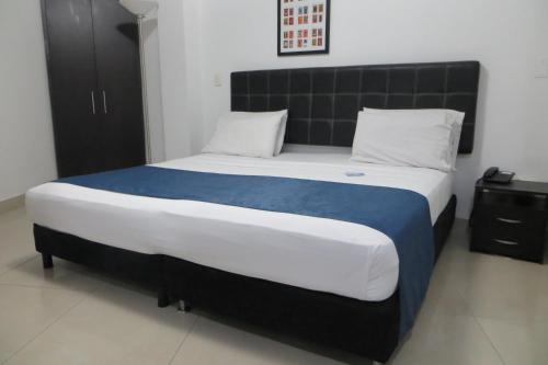 Double Room image 2