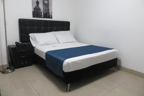 Double Room image 9