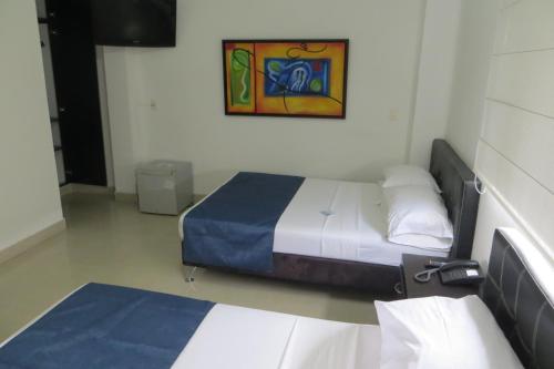Twin Room image 1