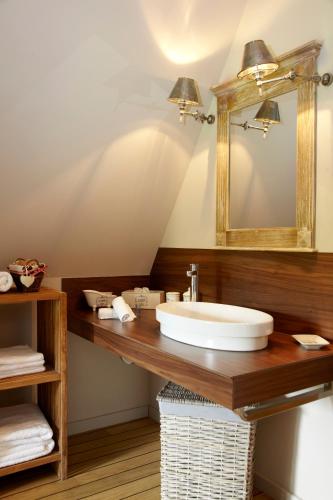 Au Petit Manoir - image 11