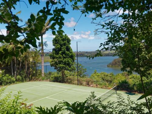 230 Scenic Drive