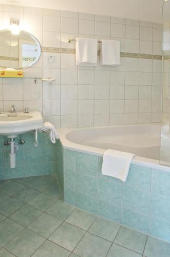 Historic Hotel Falken - image 7