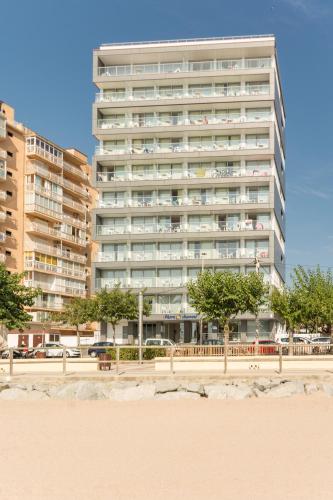 Pierre & Vacances Blanes Playa - image 9